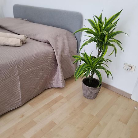 Mariamora Apartment Бари Экстерьер фото