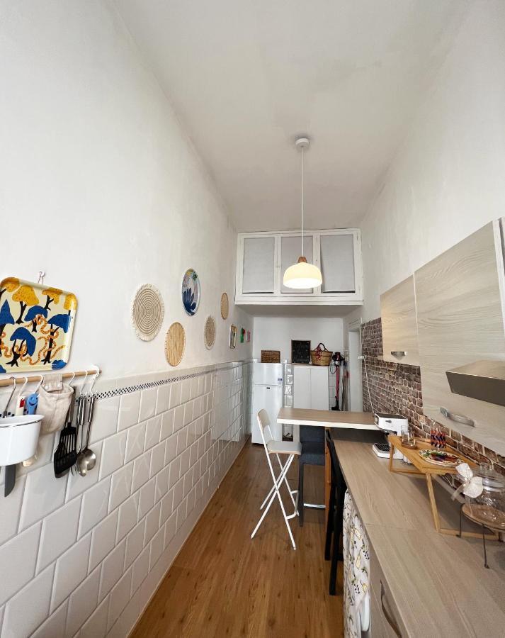 Mariamora Apartment Бари Экстерьер фото